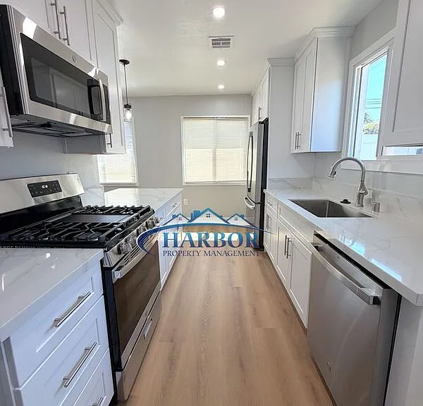 23819 Pennsylvania Ave — Photo 5
