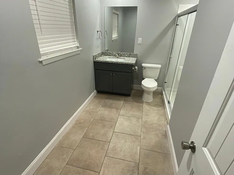 628 Carrollton Ave — Photo 11