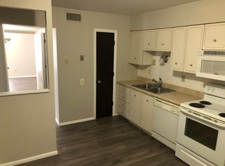 10338 Parkman Dr APT C, Saint Louis, MO 63123