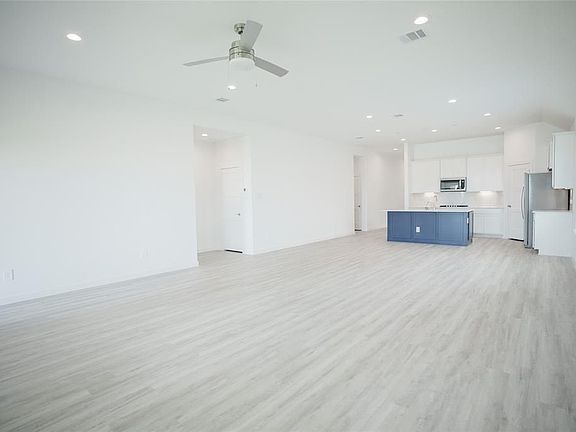 4th image of 1716 Daylight Lake Dr