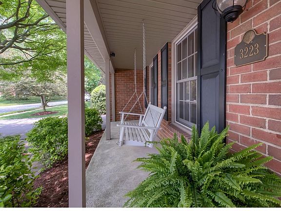 2nd image of 3223 S Landsdowne Dr