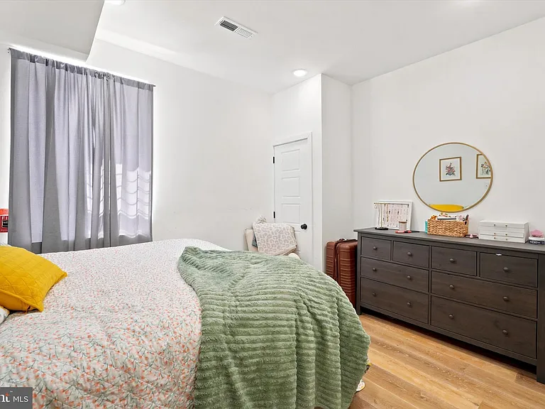 1729 Francis St #1 — Photo 18