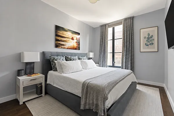 Bedroom, photo 1