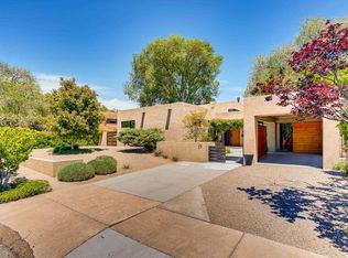219 Las Mananitas St, Santa Fe, NM 87501