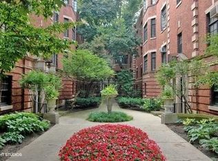 507 W Aldine Ave #2A, Chicago, IL 60657