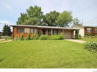 9708 Green Park Rd, Saint Louis, MO 63123