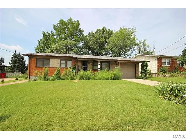 9708 Green Park Rd photo 1