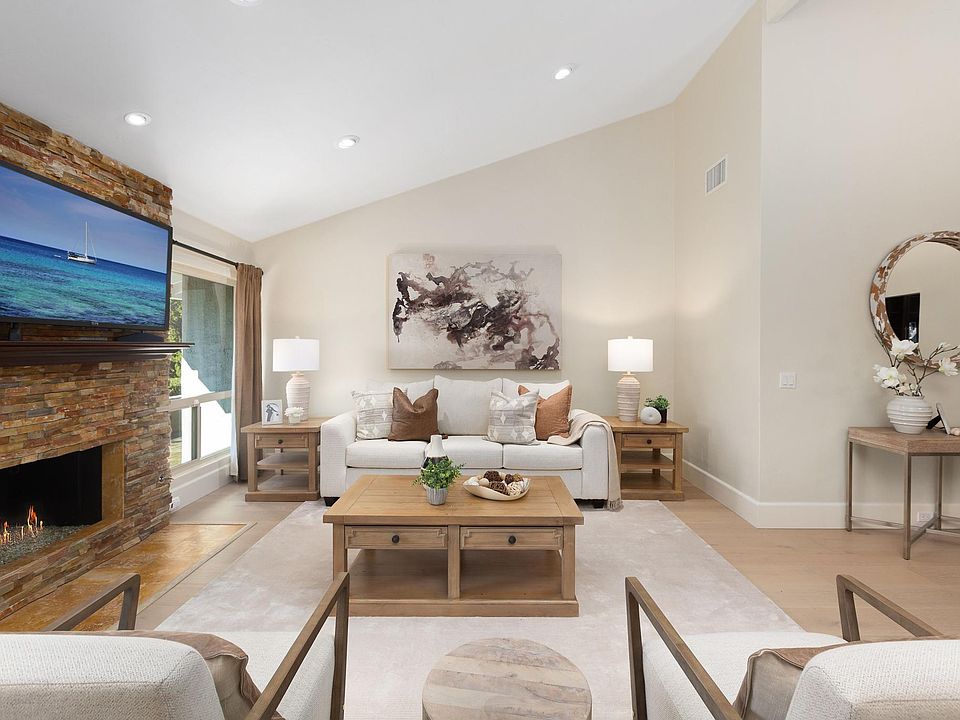 Living area with Gas Fireplace