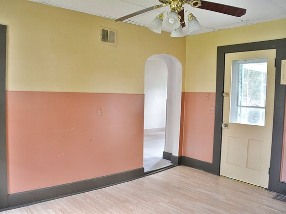 5th image of 1020 W South St