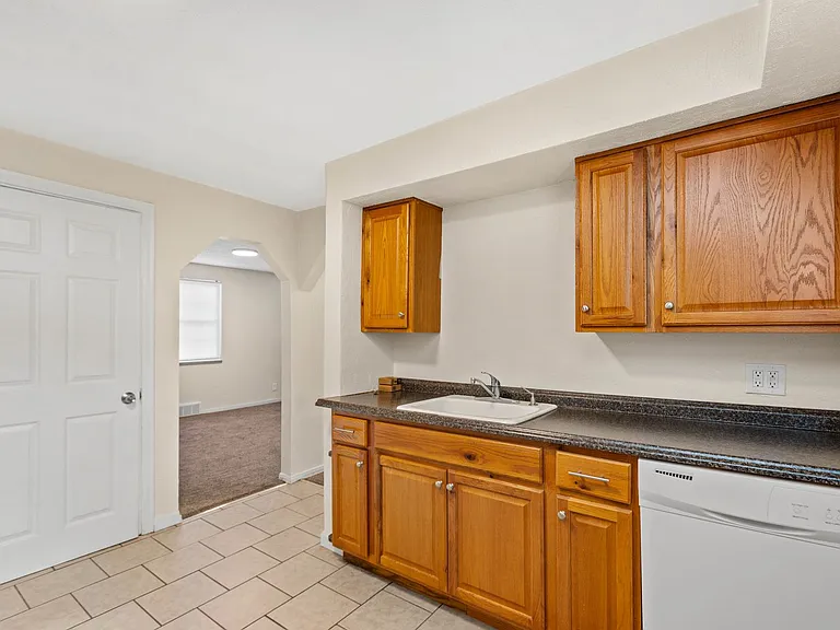 11130 Frankstown Rd #1 — Photo 12