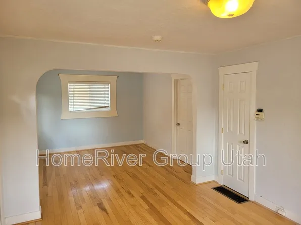 417 E Cleveland Ave, Salt Lake City, UT 84115