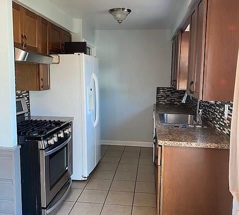 4th image of 354 E 307th St