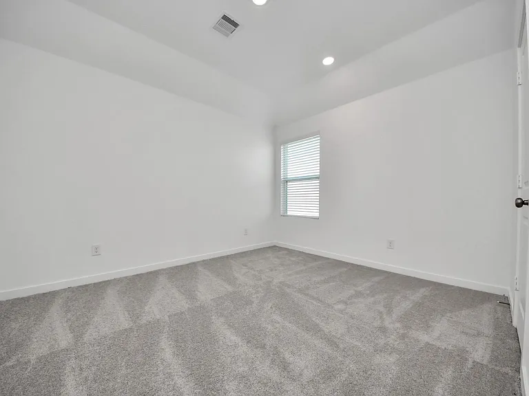 27443 Sunterra Village Dr — Photo 38
