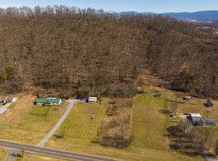 13 Rheatown Rd, Chuckey, TN 37641