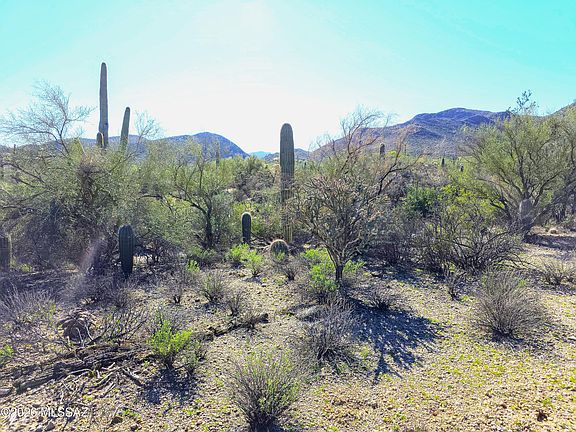 2nd image of 865 N Camino De Oeste