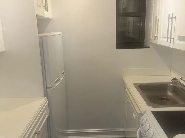 148 W 68th St APT 4C