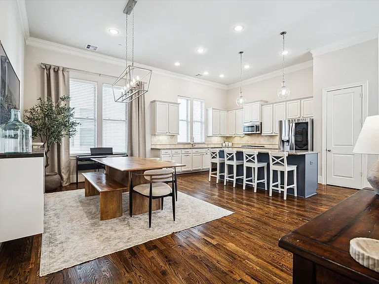 2717 Cohn St — Photo 12