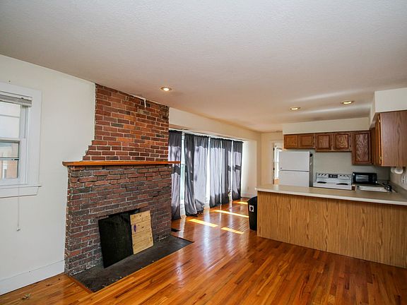 4th image of 1410 Anthony St APT A