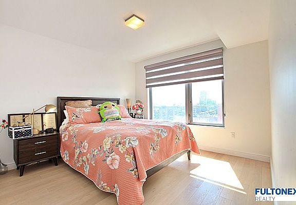 5th image of 13835 39th Ave APT 8C