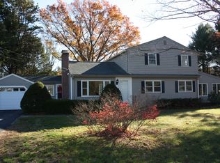 8 Snow Dr, Westford, MA 01886