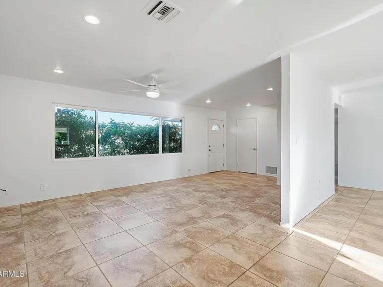 2548 N 68th Pl — Photo 10