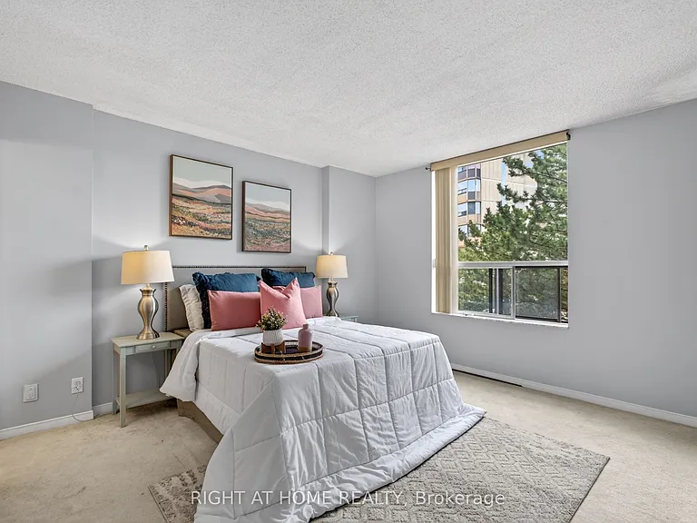 6 Humberline Dr #323 — Photo 25