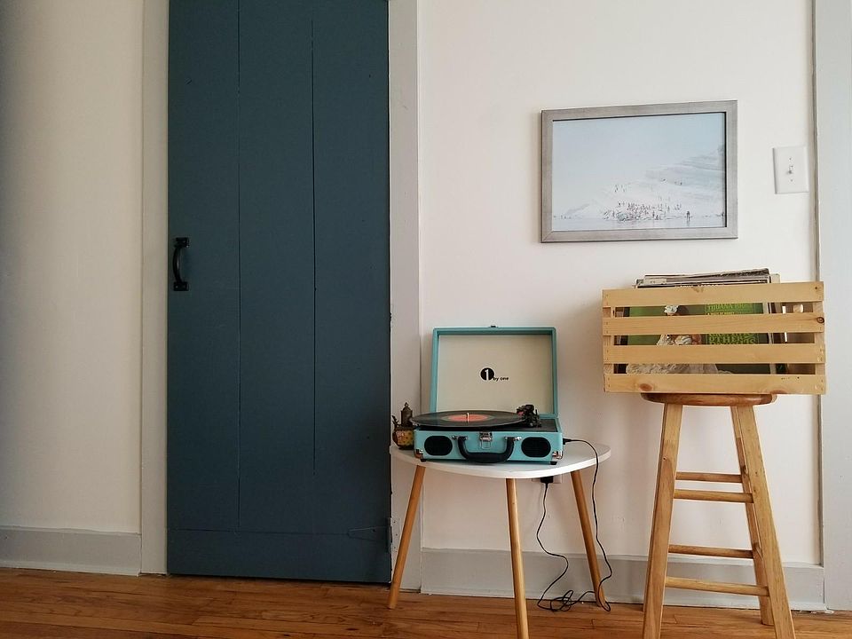 1st image of 506 State St Floor 2
