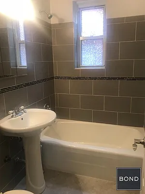 Rented by Bond New York | media 16