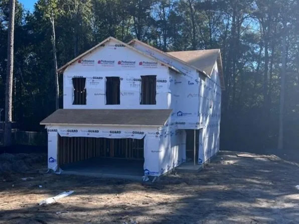 483 Lakerun Drive, Bunnlevel, NC 28323