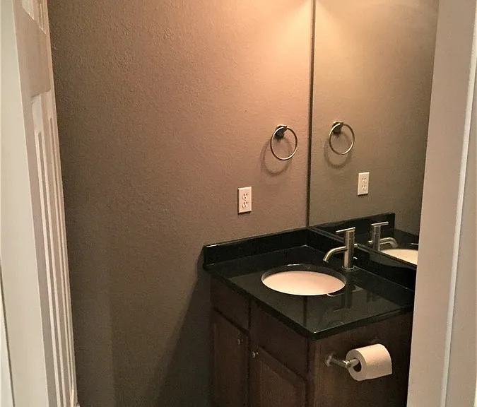 2101 Main St #1 — Photo 29