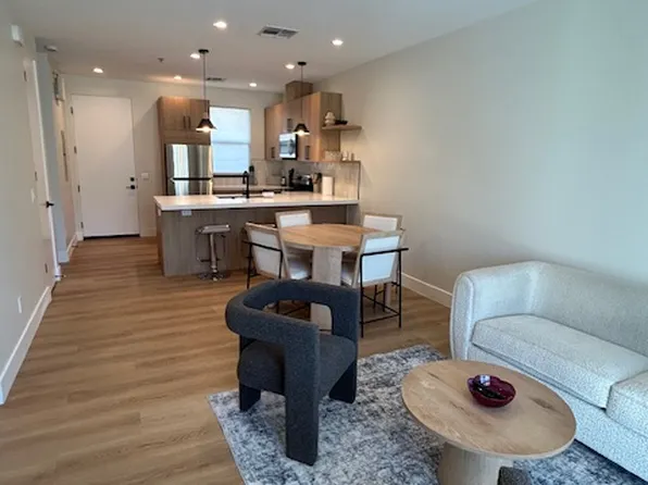 51480 Desert Club Dr #207, La Quinta, CA 92253