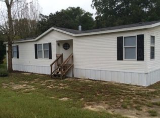 2706 White Woods Rd, Salemburg, NC 28385