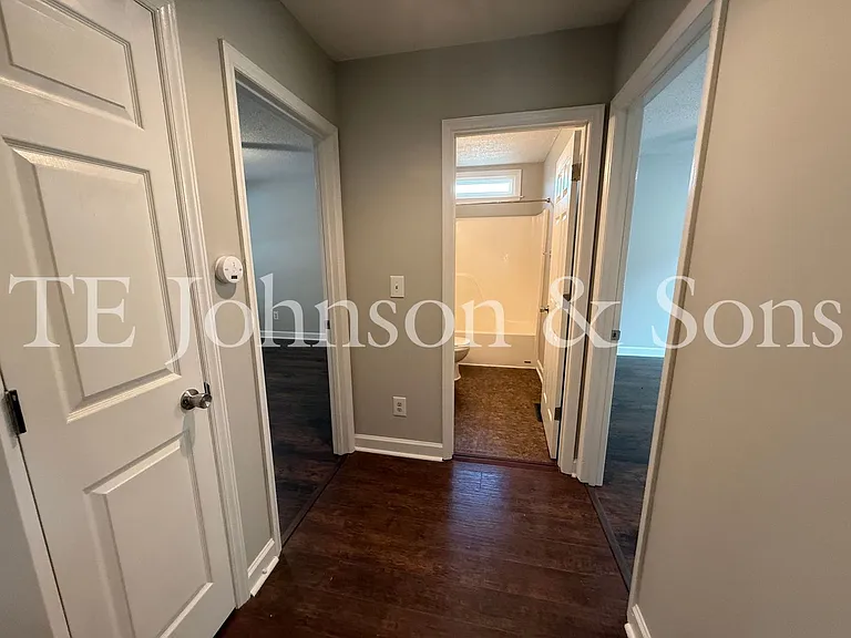 1830 Camden Forest Dr — Photo 15