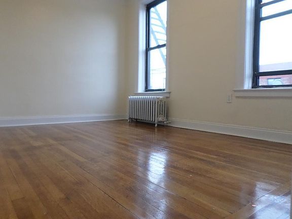 5th image of 2523 31st Ave #A22