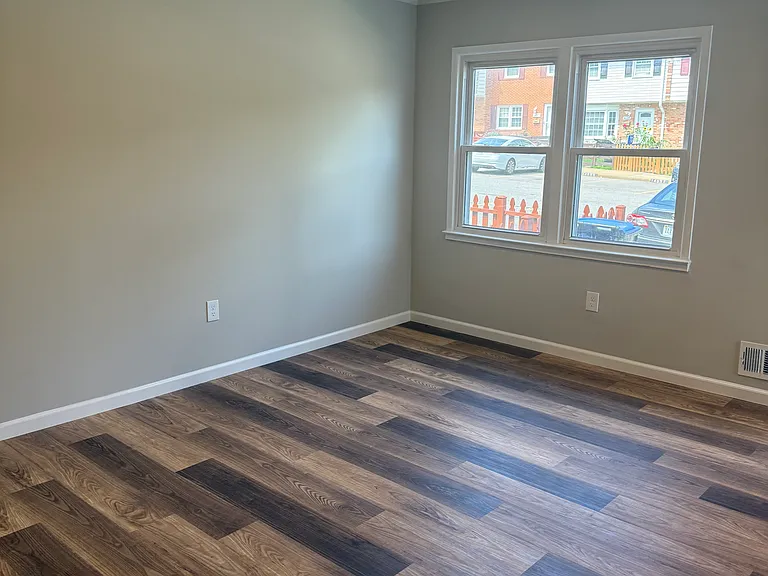 14658 Bakersfield St — Photo 10