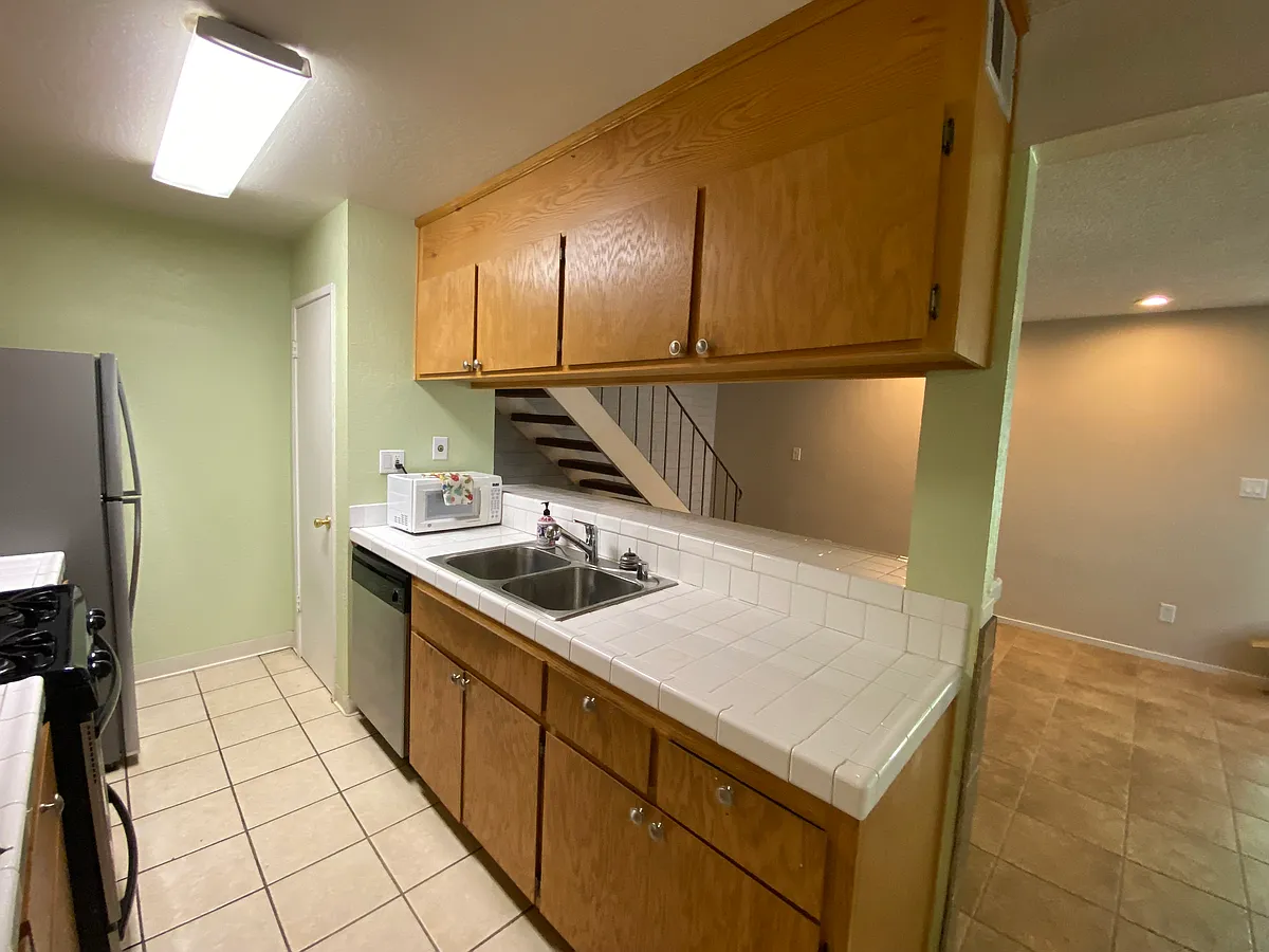 Building Photo - 6232 Cavan Dr #3