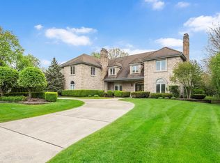 128 Saint Francis Cir, Oak Brook, IL