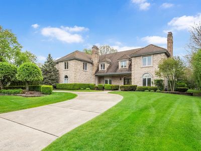 128 Saint Francis Cir, Oak Brook, IL, 60523