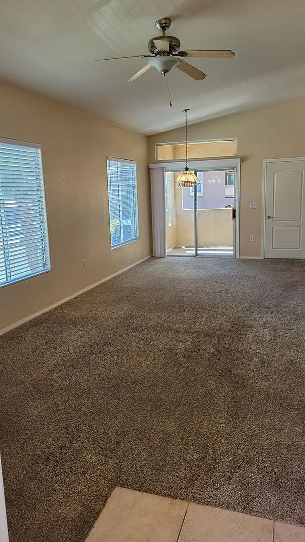 Charming 2-Bedroom, 2-Bath Condo in Cliff Shadow — Photo 2