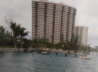 5200 N Flagler Dr SE #702, West Palm Beach, FL 33407