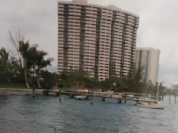 5200 N Flagler Drive SE #702, West Palm Beach, FL 33407