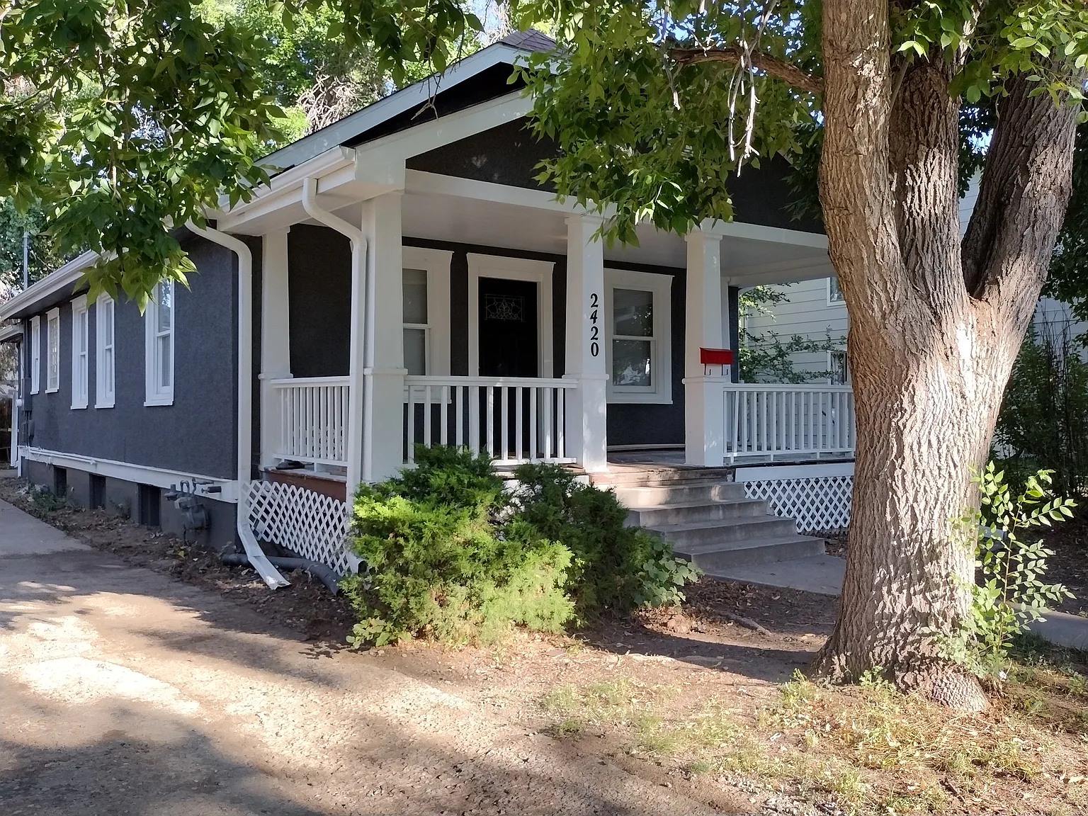 4 bed, 1850 sqft, $3,695 — Photo 2