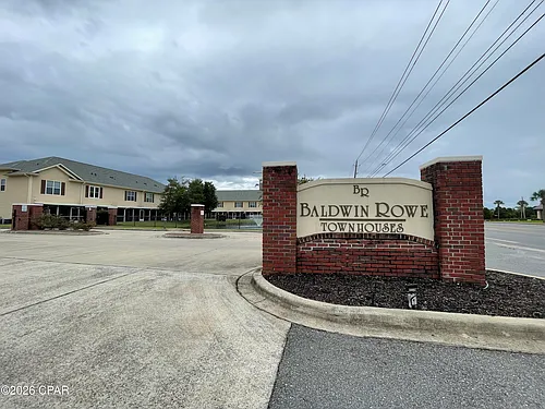 806 Baldwin Rowe Cir Photo 1