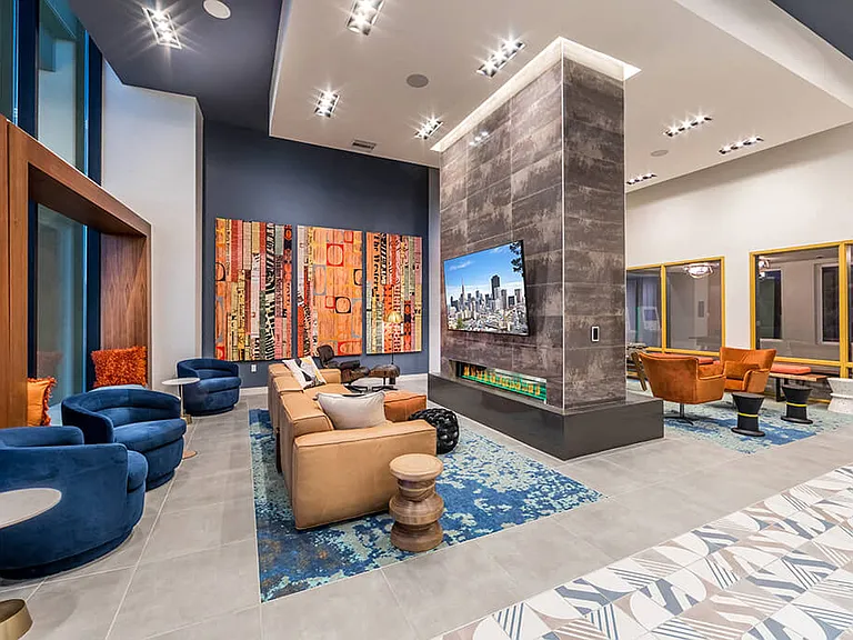 Altitude Apartments — Photo 35