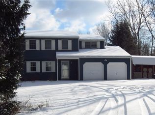 8622 Weaver Rd, Chittenango, NY 13037