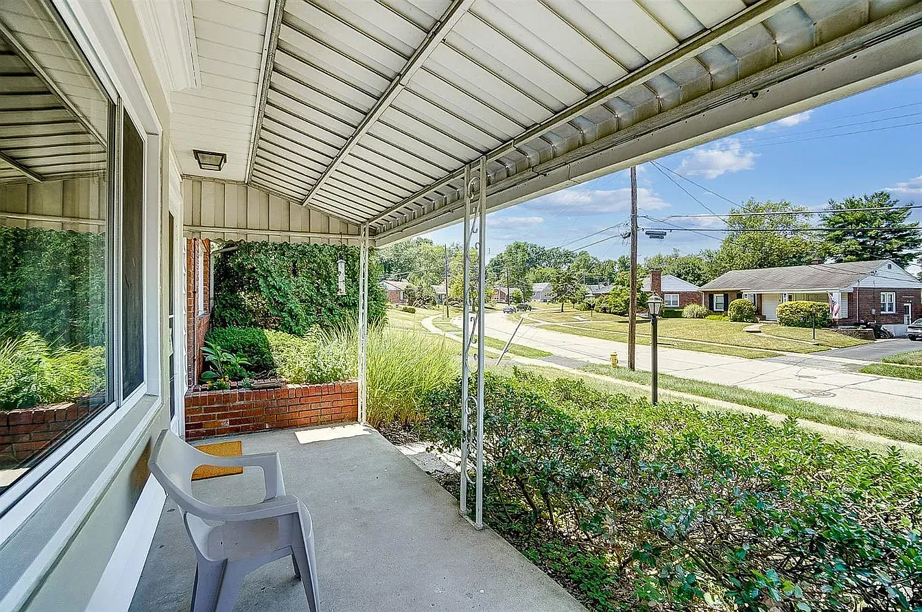2 bed, 850 sqft, $1,795 — Photo 3