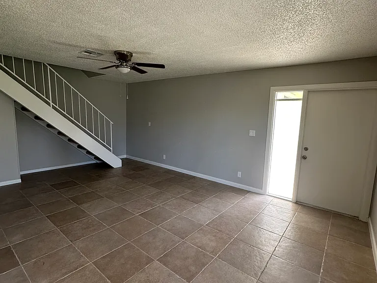 5848 Queen Elizabeth Way #2 — Photo 5