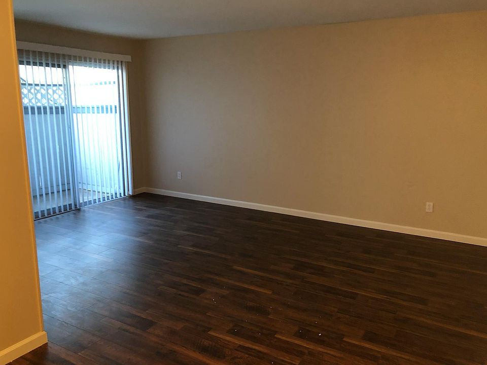 2nd image of 3837 39th St APT 7