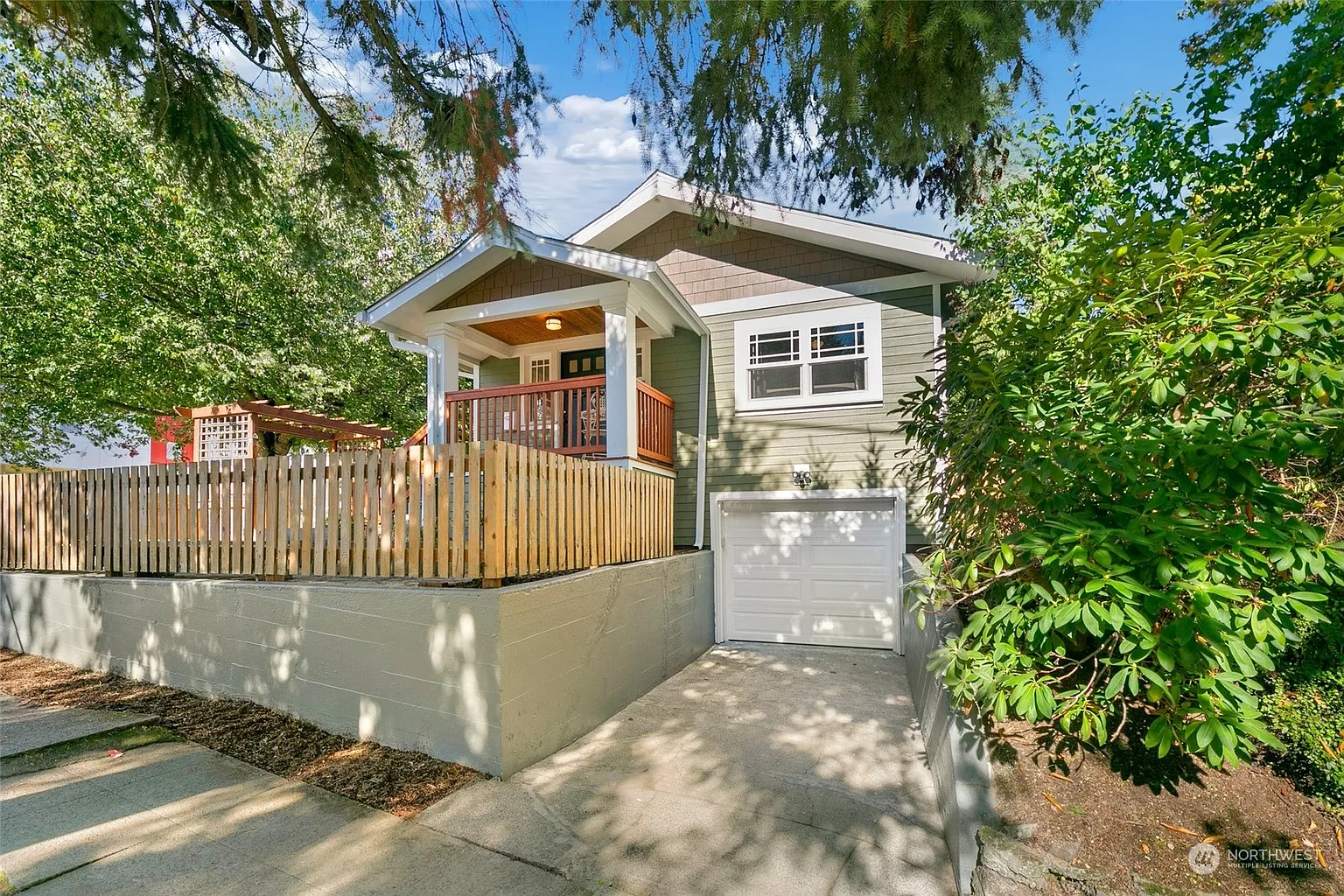2402 E Spring Street photo 1