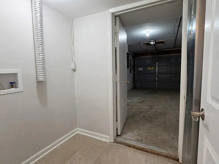 29 Fomalhaut Ave — Photo 16